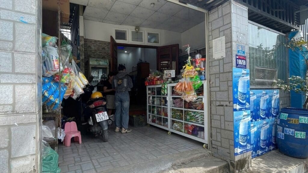 Bán Nhà Dĩ An Tphcm - Đang Kinh Doanh Thuốc Tây