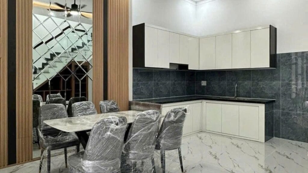 Nhà 1 Trệt 1 Lầu Tại Khu Dân Cư Ong Mật DX07 - Giá 2 Tỷ